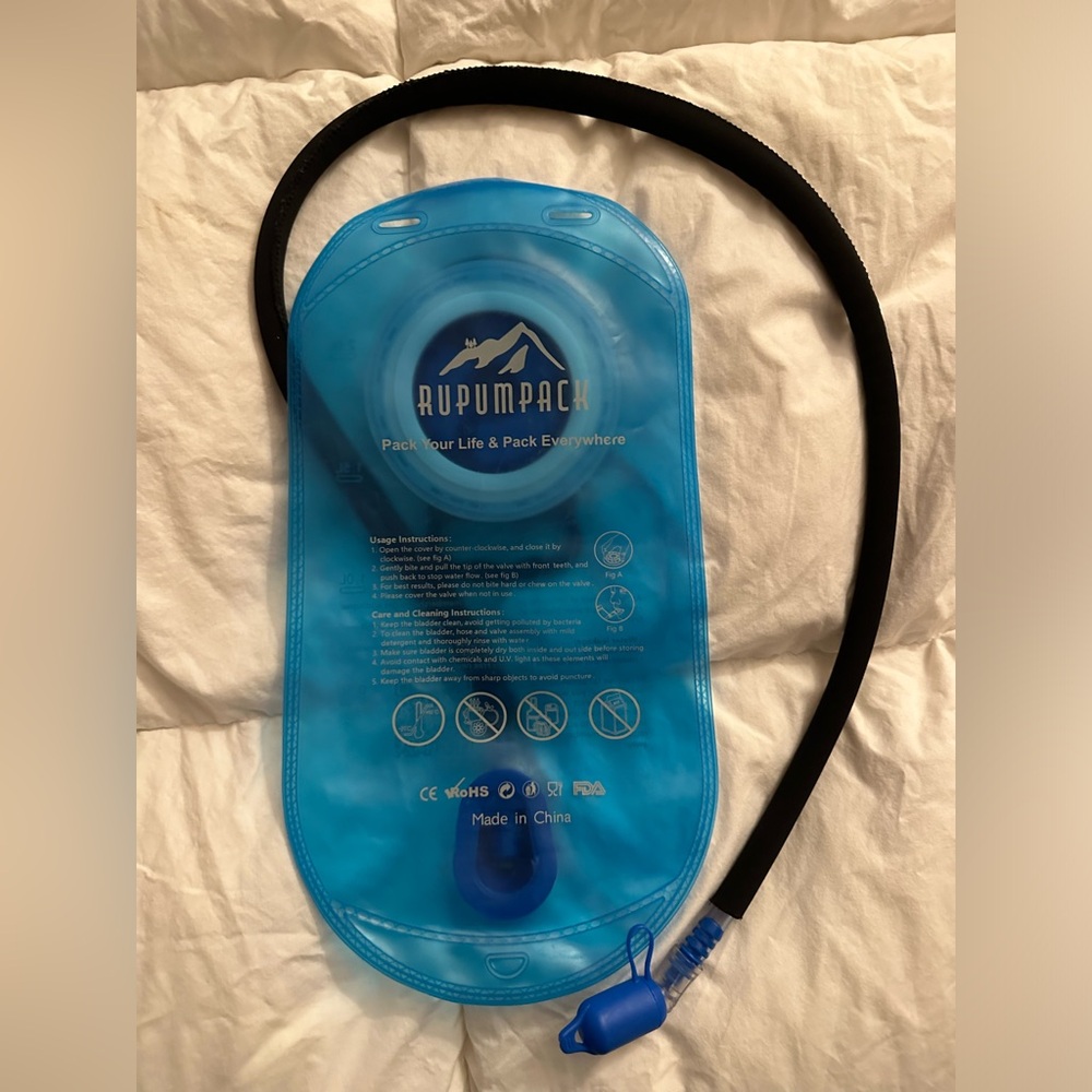 Magenta and Gray RUPUMPACK Backpack Hydration Vest - Picture 10 of 16